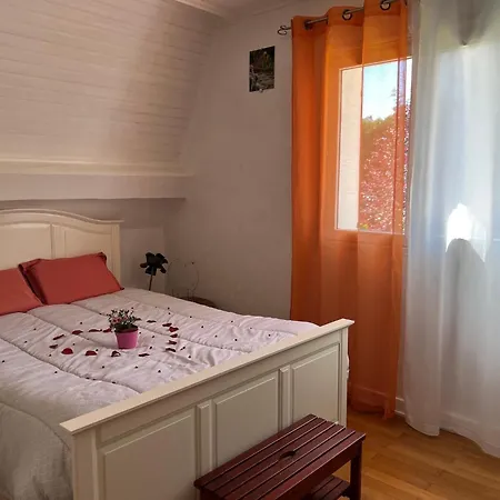L'escale Du Loup Blanc 3* Maringes