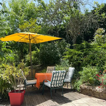 Bed & Breakfast L'escale Du Loup Blanc 3*