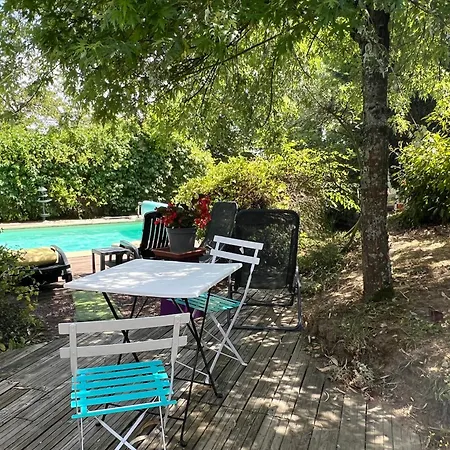 L'escale Du Loup Blanc Bed & Breakfast 3*